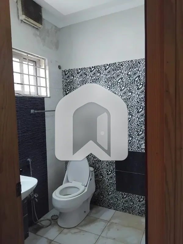 2 Bed Ground Portion For Rent E-11, Islamabad, photo 8