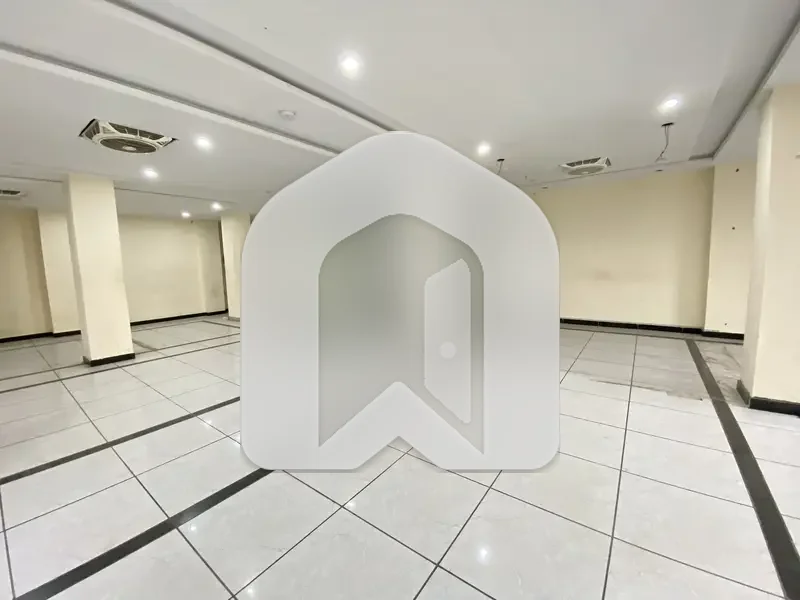2500 Sq Ft Office For Rent - Business Square, Gulberg Greens - Rs. 213,000 modern office in Business Square, Gulberg Greens. Corporate fit-out, dedicated parking, 24/7 security, high-speed internet. Ideal for IT / corporate setup. Available now., photo 7