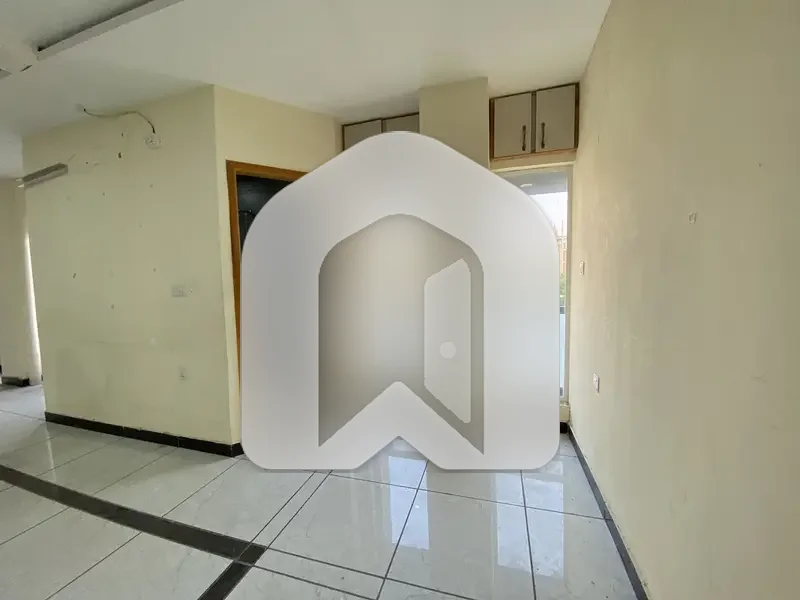 2500 Sq Ft Office For Rent - Business Square, Gulberg Greens - Rs. 213,000 modern office in Business Square, Gulberg Greens. Corporate fit-out, dedicated parking, 24/7 security, high-speed internet. Ideal for IT / corporate setup. Available now., photo 6