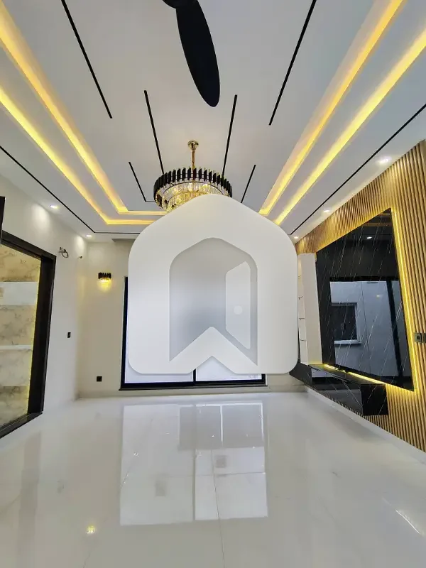 D-12-3 Main Location Brand New Full House For Rent