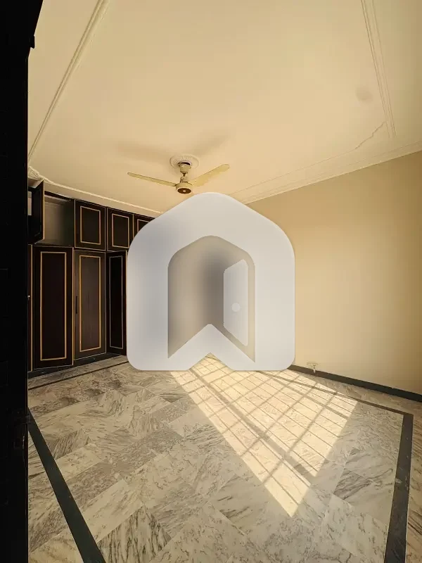 14 Marla Double Storey Double Prime Location House for Rent in Multi Gardens B-17 Islamabad Block B, photo 13