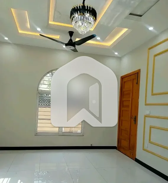 A 5 Marla House Is Up For Grabs In Faisal Town - F-18