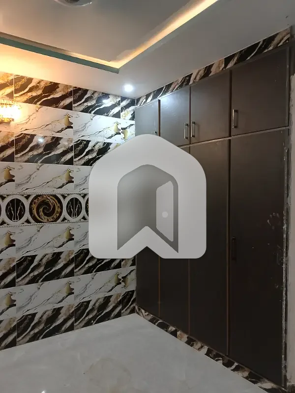 G-11/3 Beautiful Flat For Rent 3 Bedroom With Attached Washroom Sarvent Quater, photo 11