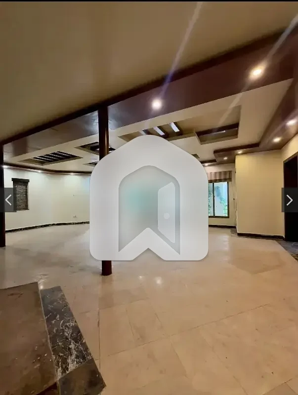 1 Kanal Upper Portion Available For Rent, photo 8