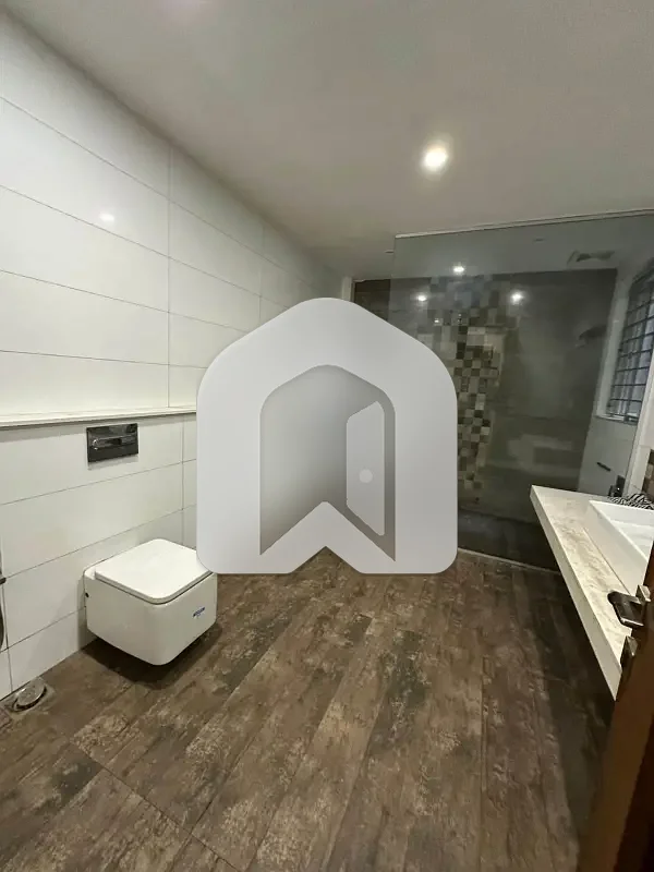E-11 Out Class Location new Ground Portion For Rent, photo 6