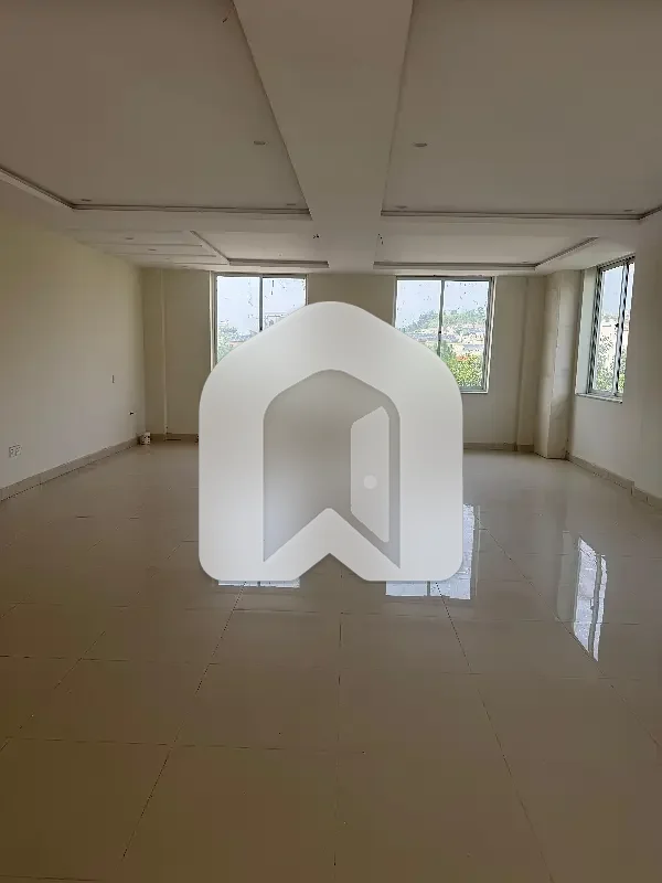 Commercial Shop for Rent, photo 2