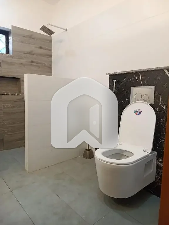 30+ BEDROOMS HOUSE AVAILABLE FOR RENT IN F-8, photo 7