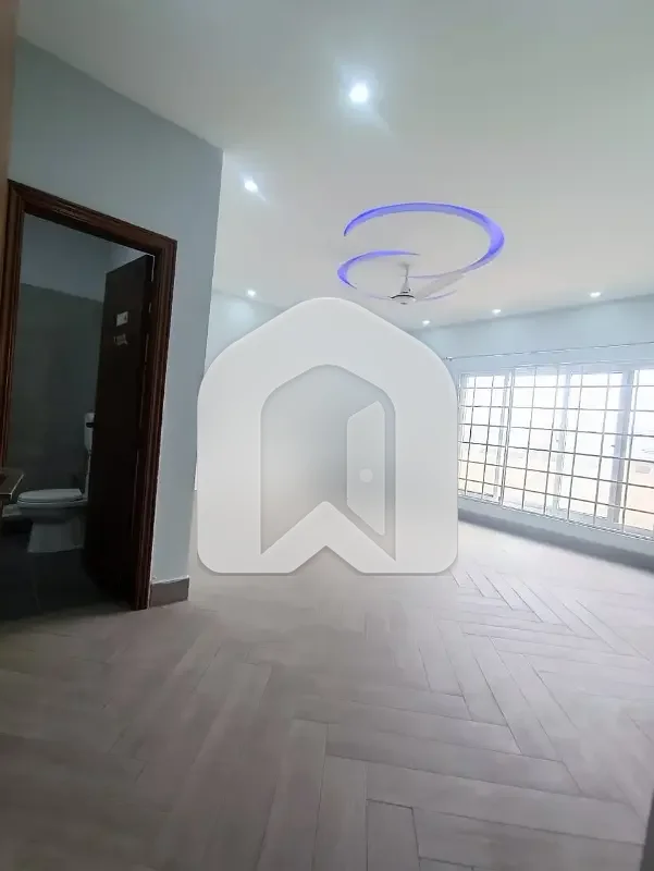 40x80 Tile Flooring Upper Portion Available For Rent In G-13 Islamabad, photo 18