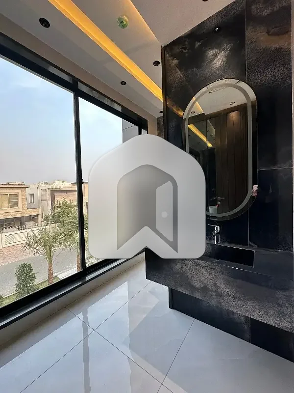 Own A Upper Portion In 20 Marla Islamabad, photo 10