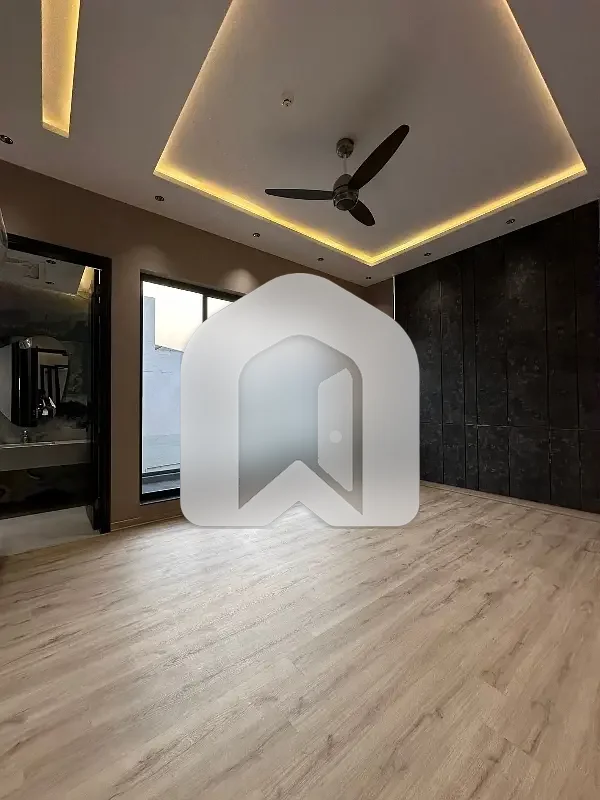 Own A Upper Portion In 20 Marla Islamabad, photo 9