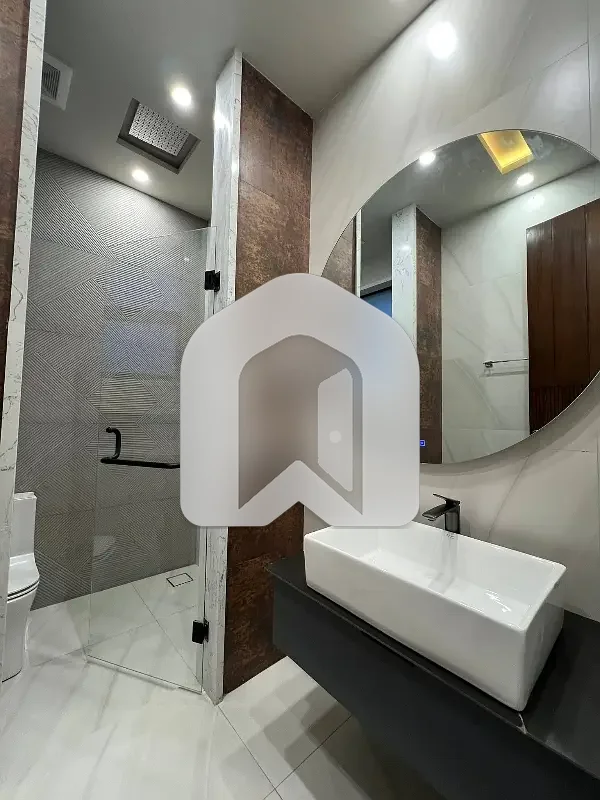 1 Kanal Brand New Upper Portion For Rent, photo 10