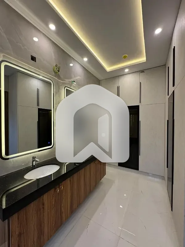 1 Kanal Brand New Upper Portion For Rent, photo 8