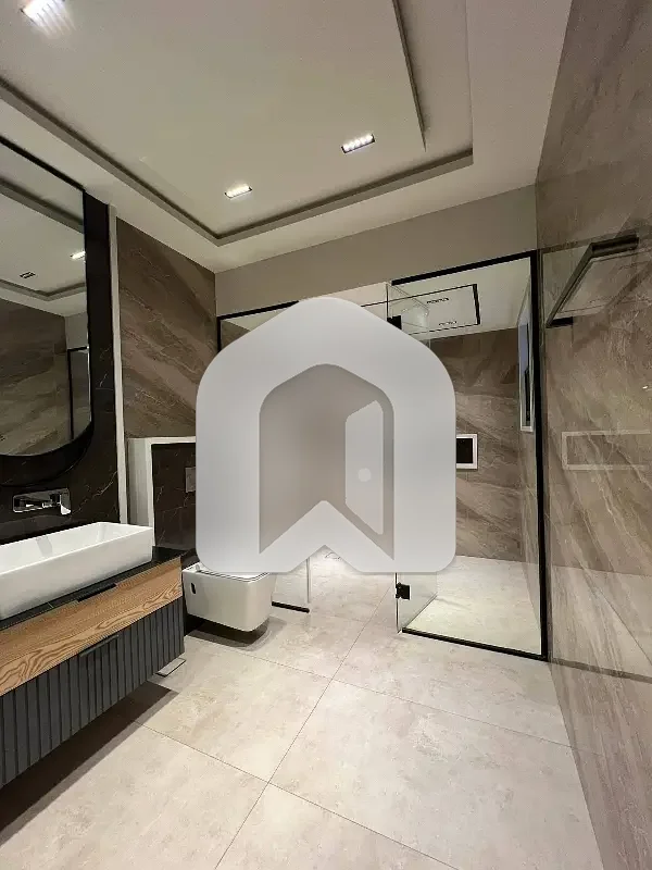 1 Kanal Brand New Upper Portion For Rent, photo 13