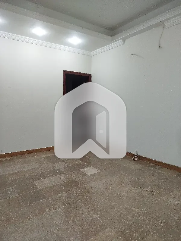 E-11/3 Kanal Luxurious house having 4 bedrooms attached Washrooms 2DD 2TvL kitchen SQ Rent Demand 3.30Lac, photo 14