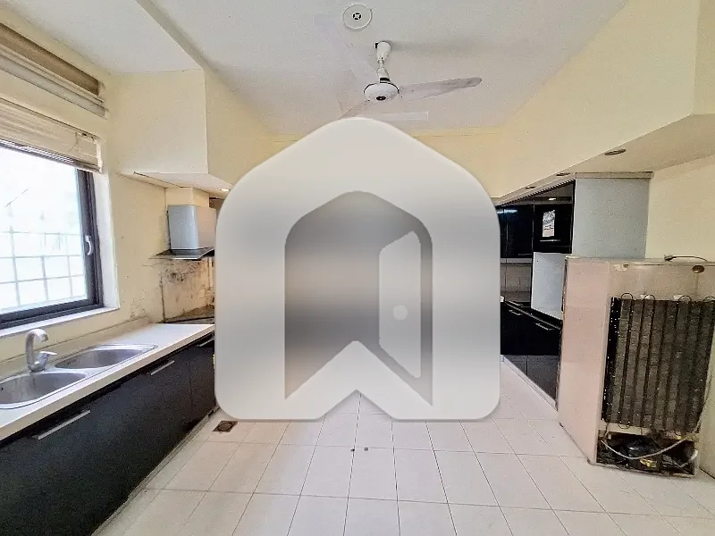 F7 Beautiful House Available For Rent, photo 24