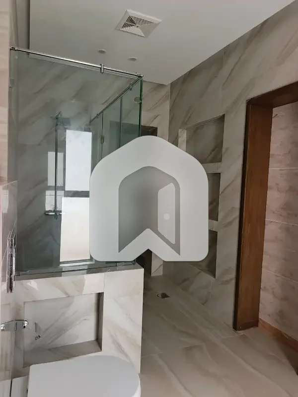 BRAND NEW FULL HOUSE FOR RENT IN F-7, photo 25