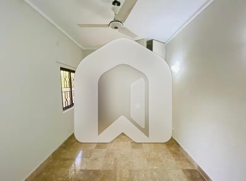 Good Looking House is for Rent in F-7, photo 11