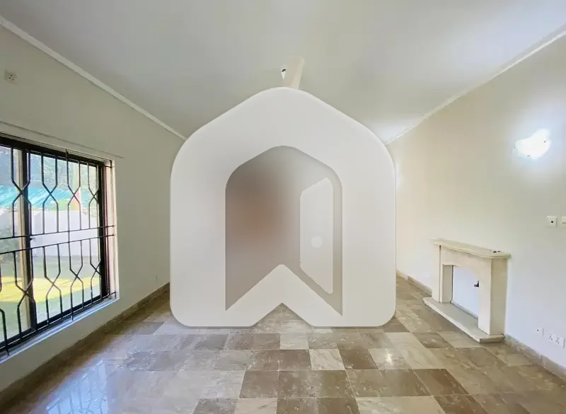 Good Looking House is for Rent in F-7, photo 12