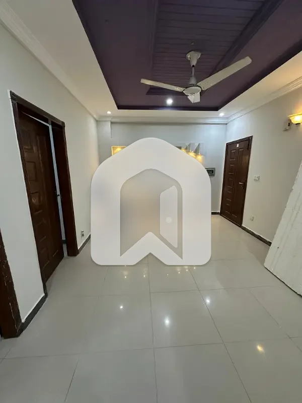 2-Bed Unfurnished Apartment For Rent E-11 Islamabad, photo 6