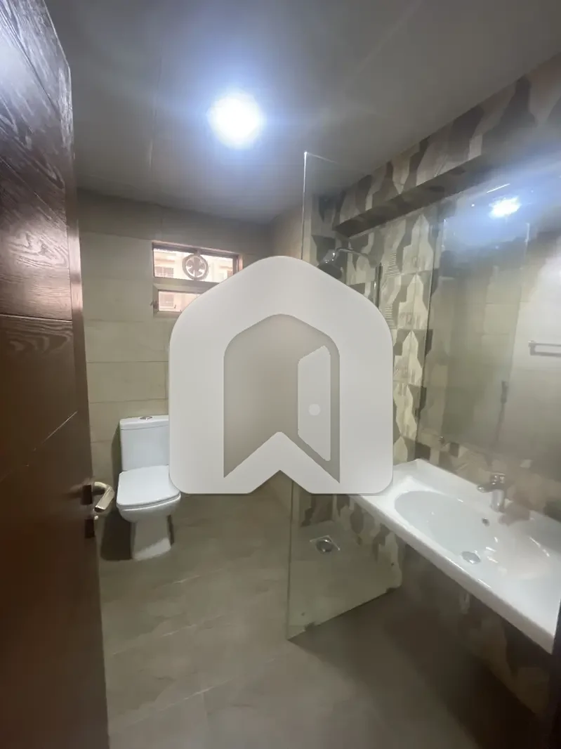 4 bedroom Askari apartment available for rent in DHA phase 5 Islambad, photo 7