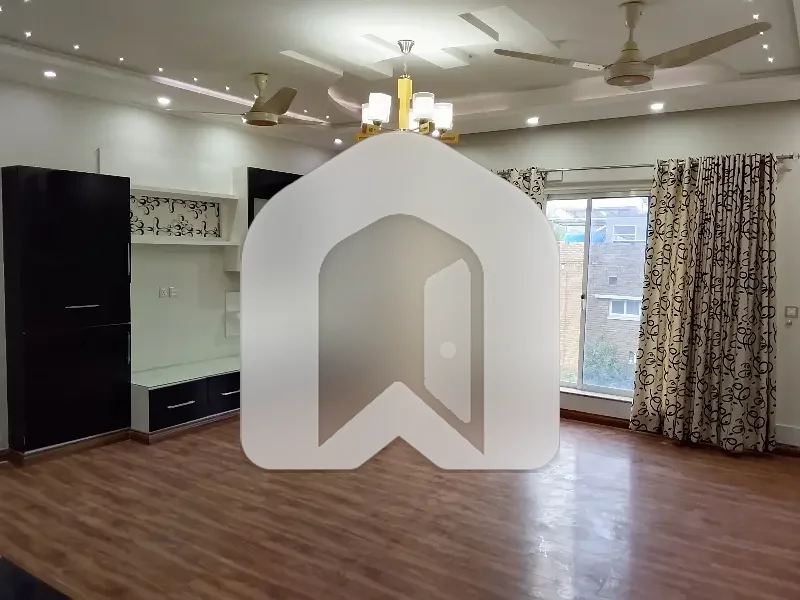 500 Sq Yds Luxury Upper Portion For Rent, photo 22