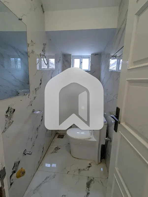 Beautiful Designer Brand New Upper Portion Available For Rent, photo 4
