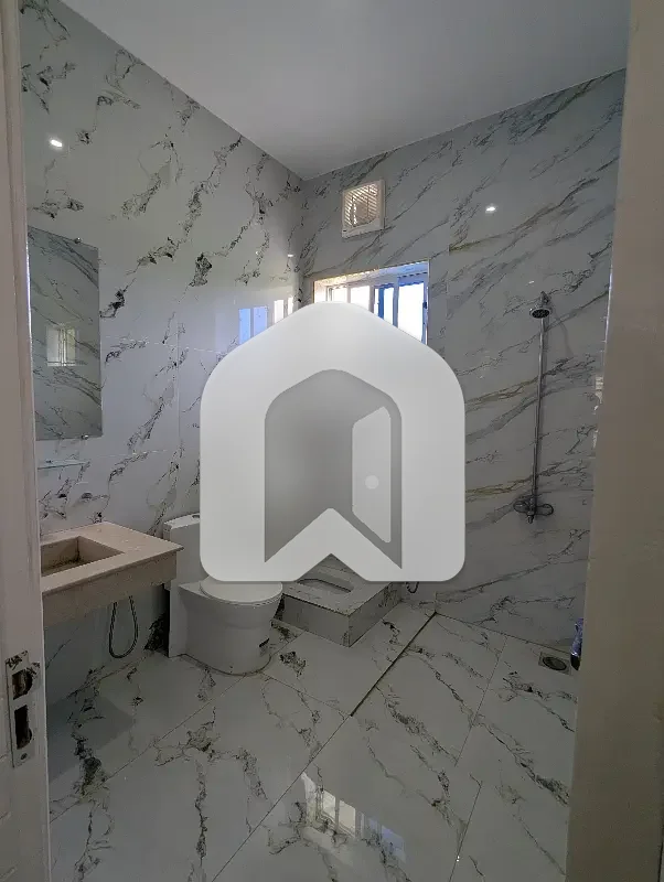 Beautiful Designer Brand New Upper Portion Available For Rent, photo 10