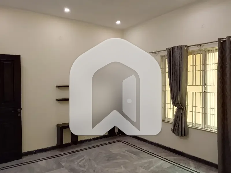 16 Marla Open Basement For Rent