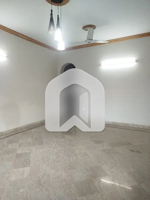 E-11 Kanal Ground Portion Having 3 Bedrooms Attached Washrooms DD TvL Kitchen Separate Meters Rent Demand 1.50 Lac