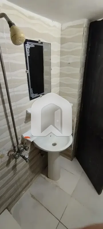 Room For Rent Is Readily Available In Prime Location Of Ghauri Town Phase 5B, photo 6