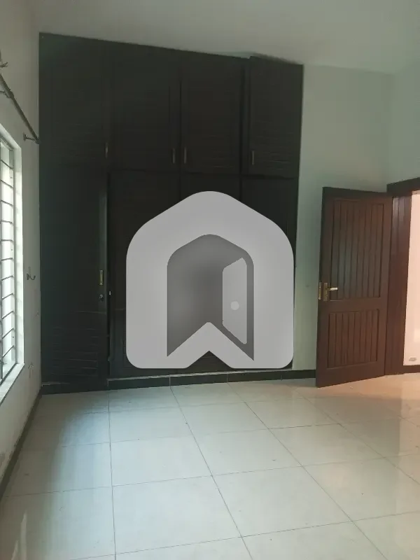 G-10/4 Full House 6 Bed 2 Kitchen, photo 8
