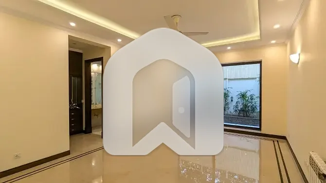 HOUSE FOR RENT 1388 Sqyrd Renovated Triple Storey 8-Bedrooms F_6/2, photo 12