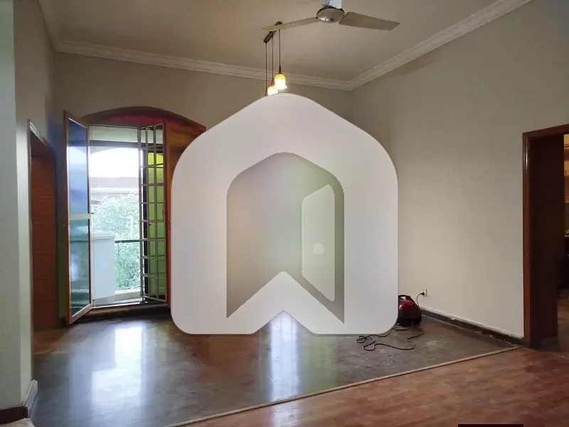 G-11/3 One Kanal Upper Floor Portion For Rent, photo 8