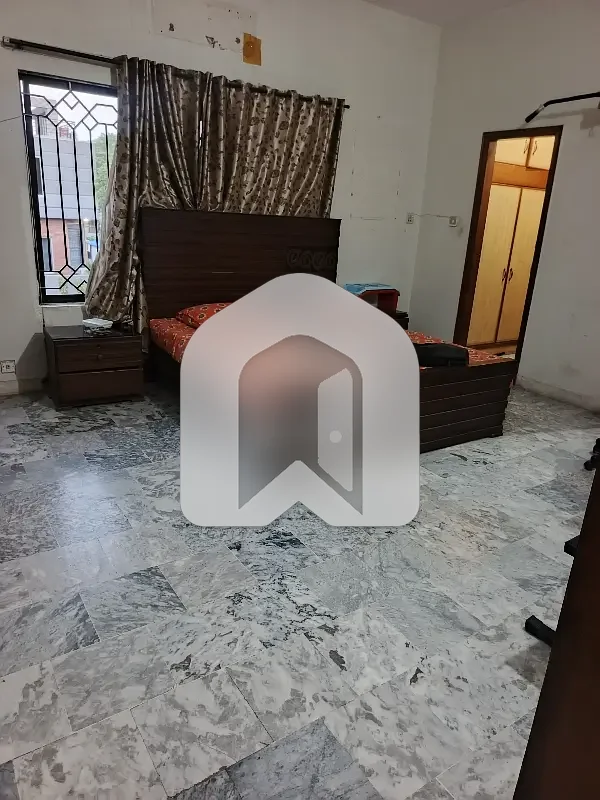 G-11/2 40*80 3 Bed Upper Portion For Rent