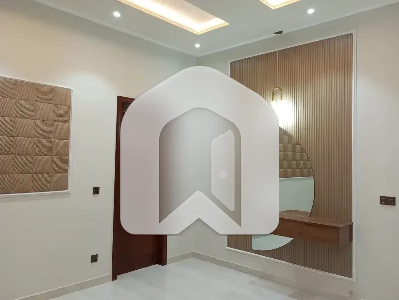 First Floor One Kanal House , Renovated Good Location In Dha Ph2, photo 13
