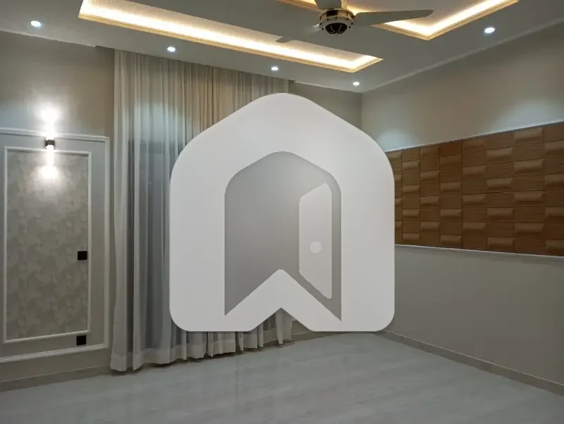 First Floor One Kanal House , Renovated Good Location In Dha Ph2, photo 12