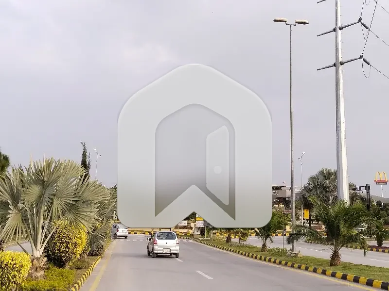 First Floor One Kanal House , Renovated Good Location In Dha Ph2, photo 20