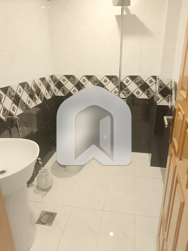 1 Kanal Size Brand New Luxury And Elegant Designer Basement Available For Rent In G-13 Sector Islamabad, photo 8