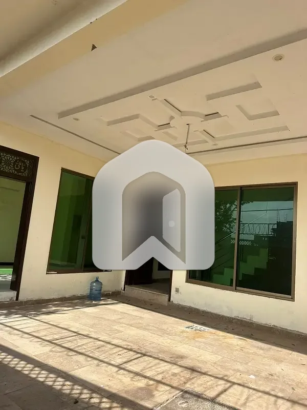 14 Marla House Brand New Beautiful Luxury Modern Designer Stylish House Very Prime Location Meezan Bank Ground Portion Available, photo 15