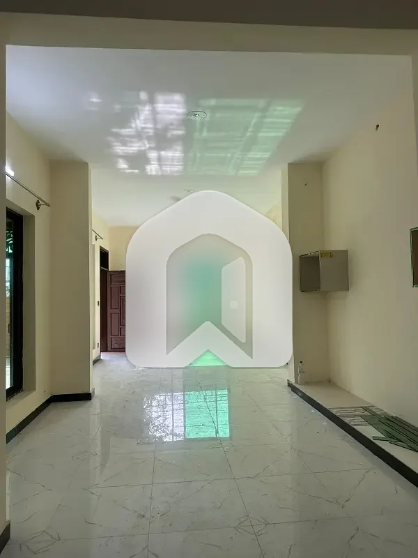 14 Marla House Brand New Beautiful Luxury Modern Designer Stylish House Very Prime Location Meezan Bank Ground Portion Available