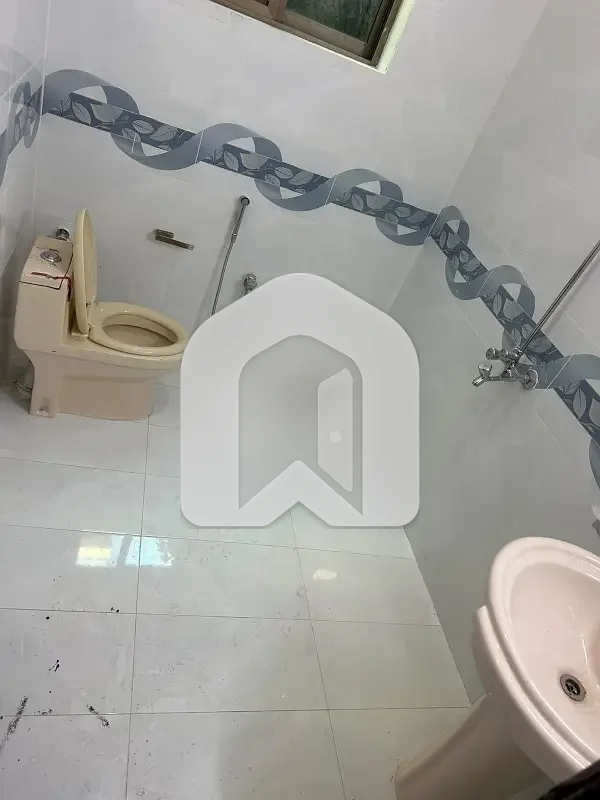 14 Marla House Brand New Beautiful Luxury Modern Designer Stylish House Very Prime Location Meezan Bank Ground Portion Available, photo 14