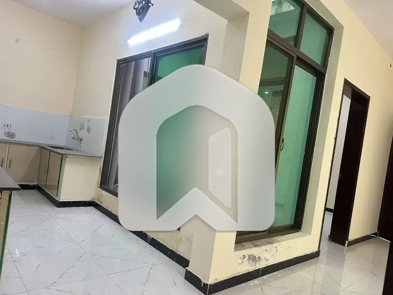 14 Marla House Brand New Beautiful Luxury Modern Designer Stylish House Very Prime Location Meezan Bank Ground Portion Available, photo 10