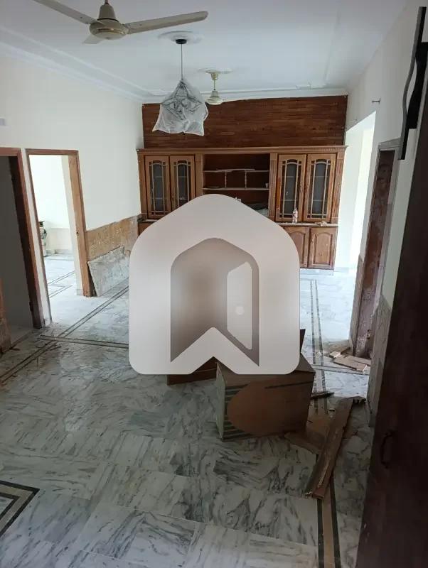 F-11, Neat And Clean First Floor Plus Second Floor Portion With Separate Gate, Meters, photo 19