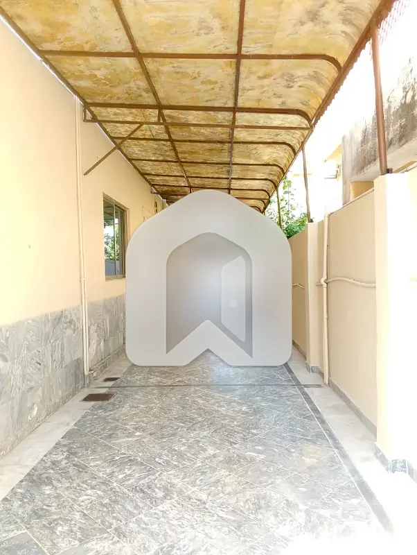 1 Kanal Luxury 6-Bedroom Double Storey House For Rent I-8/3 Islamabad