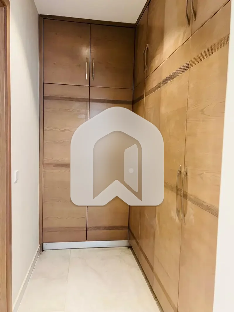 F-6 Brand New House | Biggest Basement MODREN | 8 Bedrooms | 10 Washrooms, photo 8