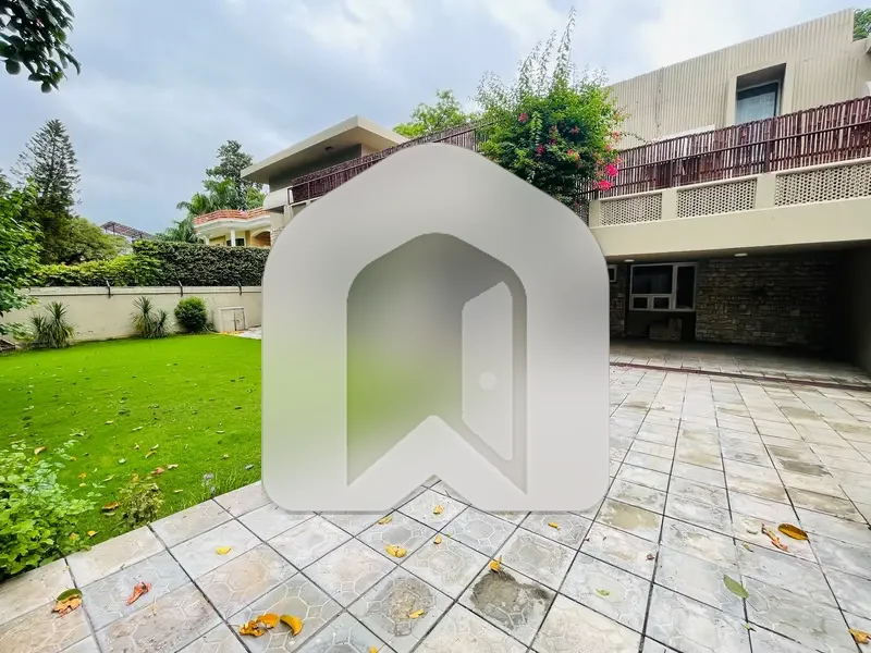 F-8 | 4 Bedrooms 1 | study Room | Renovated