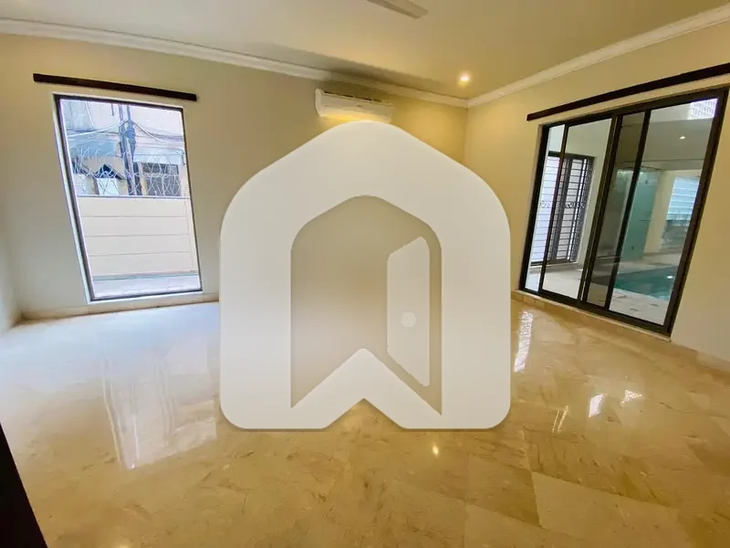 G-6/3 Prime Location Biggest Hall Biggest Room Size 6 Bedrooms 8 Washroom, photo 2