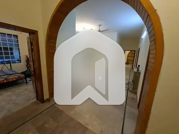 Luxury 4 Spacious Bedrooms Upper Portion for Rent I-8 Islamabad Prime Location | VIP Living | Ideal for Families, photo 6