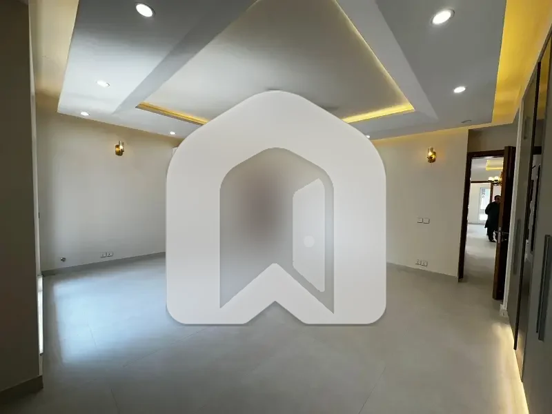 Brand New House available For Rent On Prime location 07 Bedroom with Big Basement, photo 18