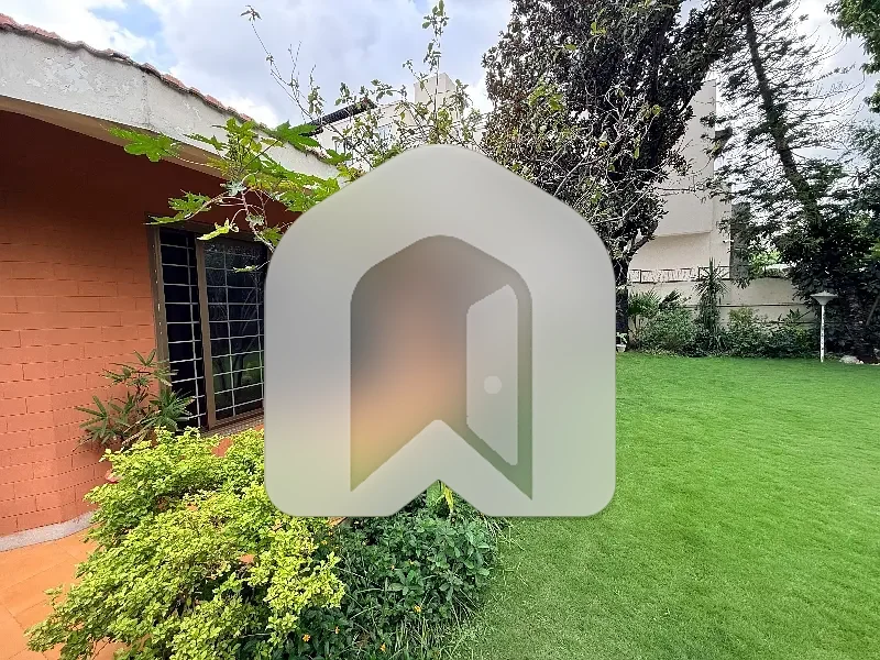 Beautiful & Spacious 4 Bedroom 1000 sq. yd House for Rent in E-7 Islamabad VIP Location Garden Servant Room Ideal Family Living
